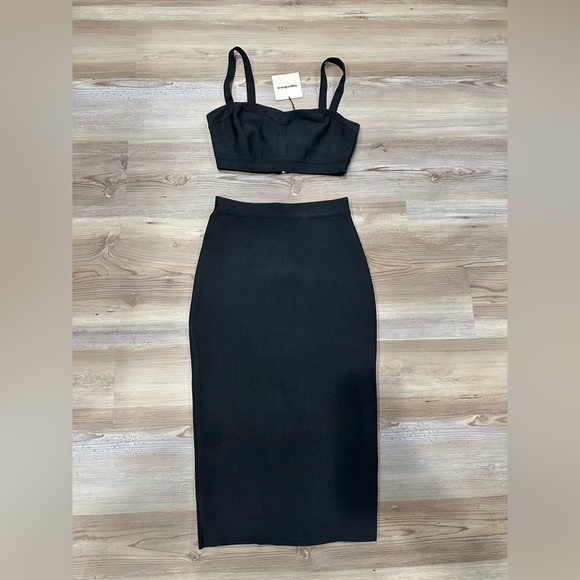 superdown Dresses & Skirts - NWT Superdown women’s XS emilia skirt set